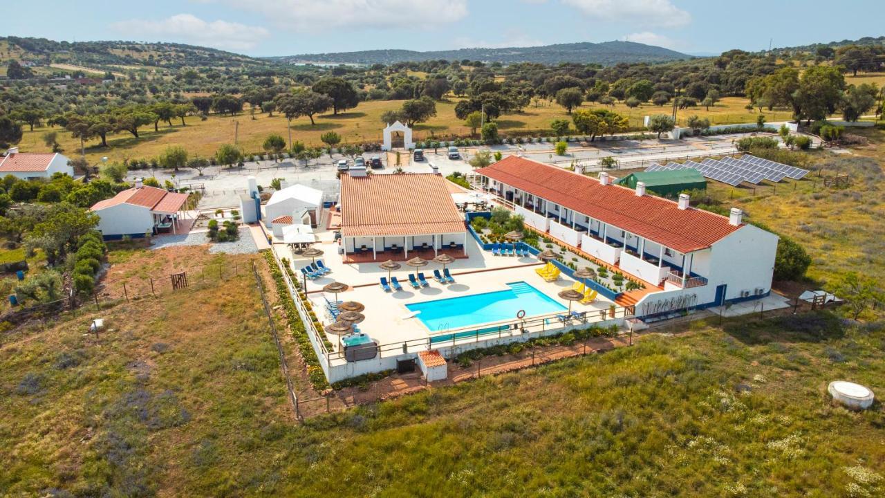 Monte Da Cabeca Gorda Bed & Breakfast Alcáçovas Dış mekan fotoğraf
